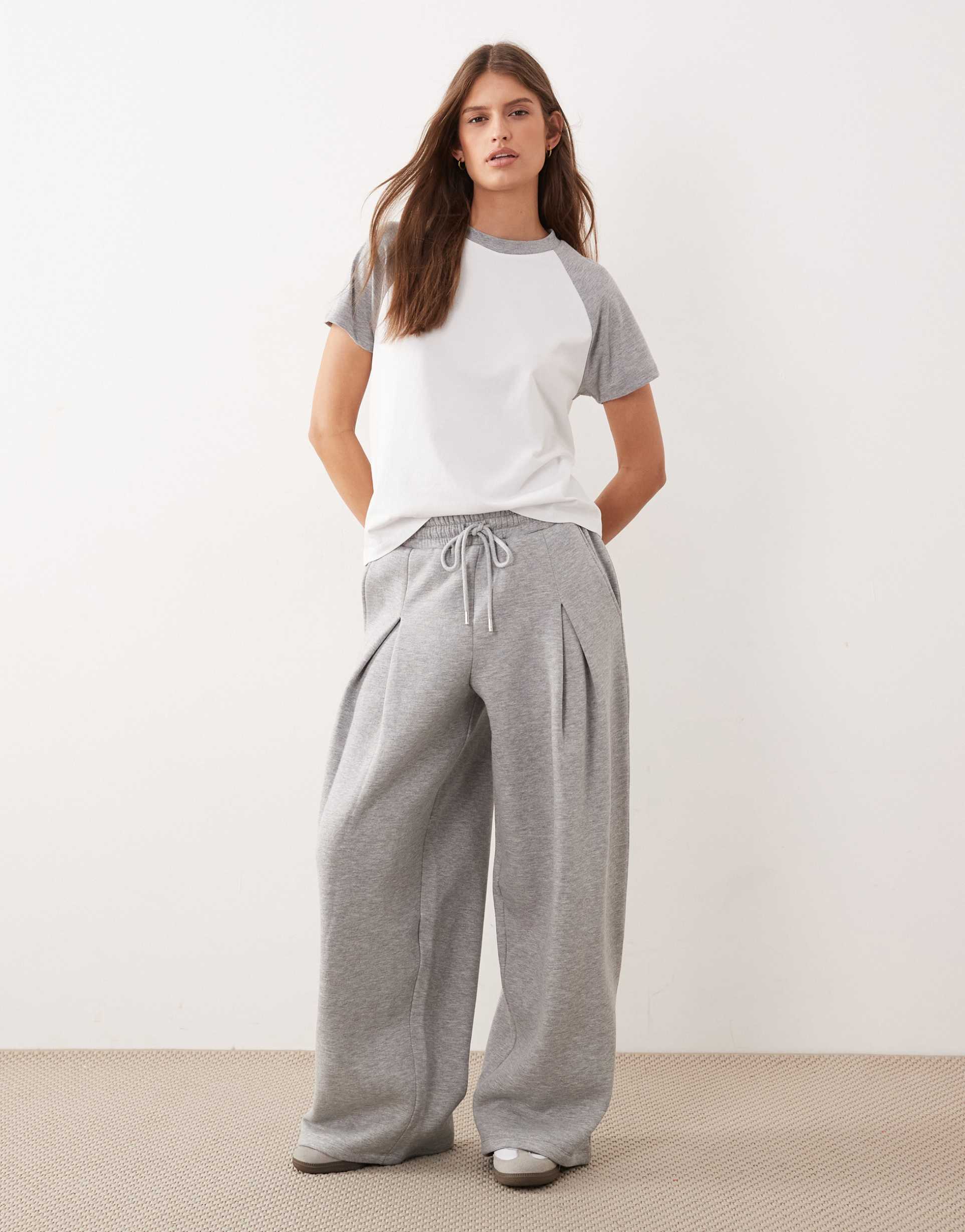 asos design brushback barrel leg sweatpants in gray heather - part of a set