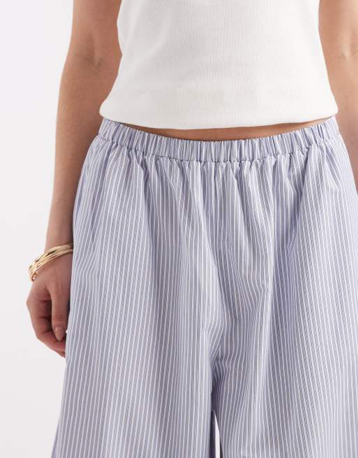 ASOS DESIGN bubble hem balloon trouser in blue stripe, 3 of 5