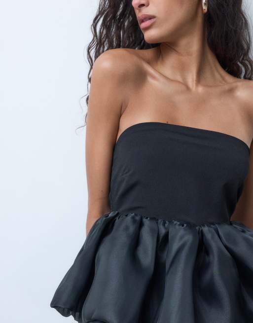 ASOS DESIGN bubble hem bandeau top in black, 2 of 5