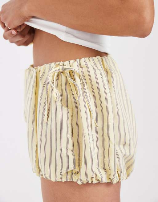 ASOS DESIGN bubble short co ord in buttermilk stripe, 4 of 5