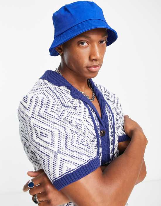 https://images.asos-media.com/products/asos-design-bucket-hat-in-cobalt/201468399-3?$n_550w$&wid=550&fit=constrain