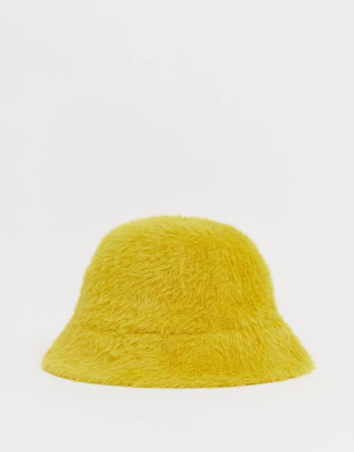 Inca Winter Bucket Hat in Warm Fluffy Faux Fur in NY Yellow (Cream)