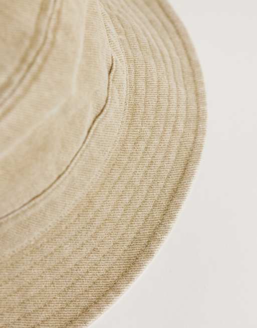 ASOS DESIGN Bucket Hat in Neutral mit Waschung, 3 von 3