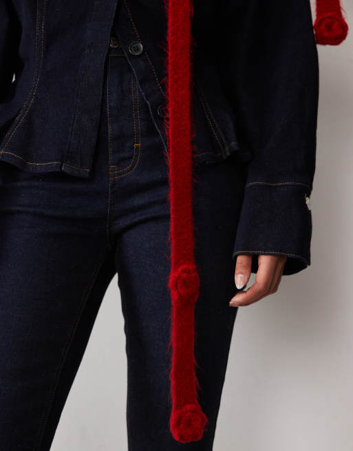 ASOS DESIGN - bufanda estrecha de punto con detalle floral en rojo, 3 de 3