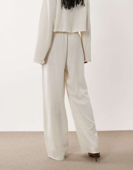ASOS DESIGN bukser i hørblanding med elastisk talje i brun, del af sæt, 4 af 5