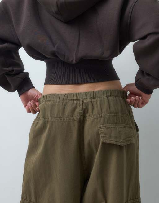 ASOS DESIGN bukser med ballonkant og cargolommer i khaki, 3 af 5