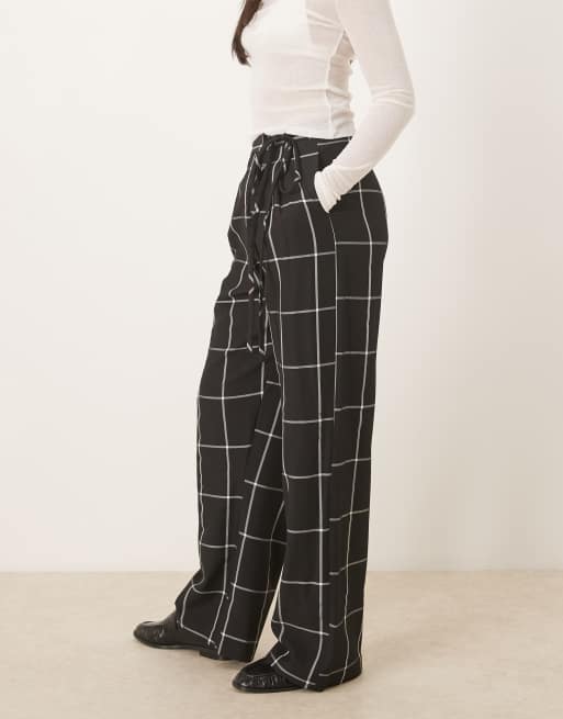 ASOS DESIGN - Bukser med slå-om-bindebånd, vide ben og sorte/hvide tern, 2 af 5