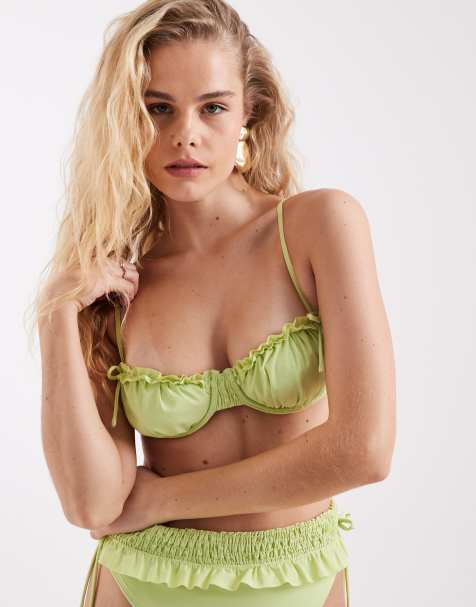 ASOS DESIGN – Butter – Äppelgrön, rynkad bikiniöverdel med bygel och volang - view 1