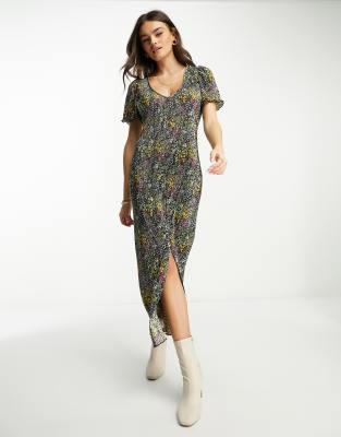 ASOS DESIGN button front midi plisse dress in ditsy floral print-Multi