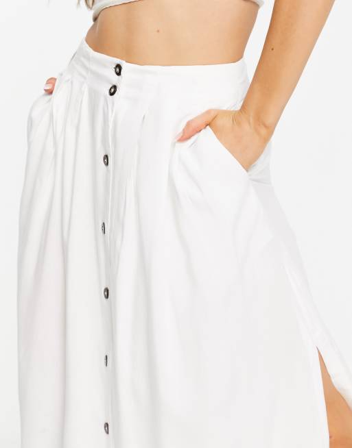 White midi shop skirt with buttons