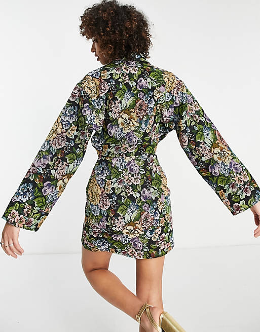 Women button through mini shirt dress in tapestry floral jacquard 