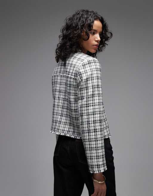 ASOS DESIGN button up cropped blazer in bouclé, 4 of 4