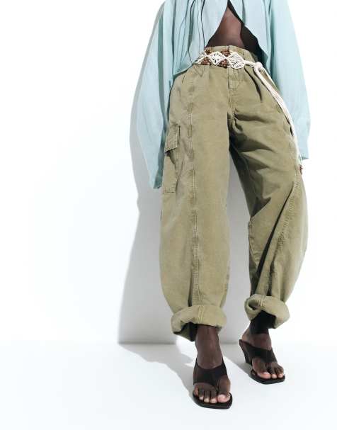 ASOS DESIGN byxa med veckad midjedetalj i tvättad khaki - view 1