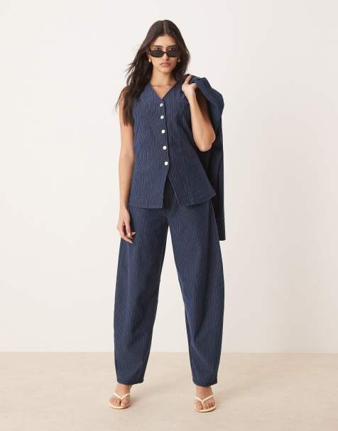 ASOS DESIGN – Byxor i denimstil med barrelben, del av set - view 1