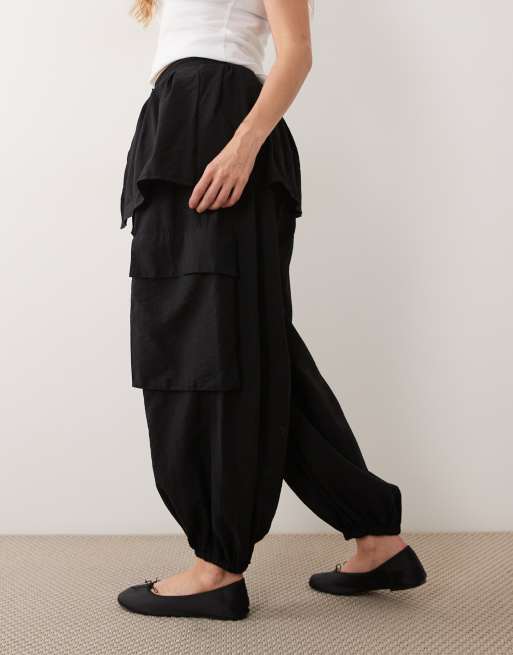 ASOS DESIGN byxor med ballongben och kjoldetalj i svart, 3 av 5