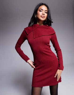 cable cross-over neck mini dress in burgundy-Red