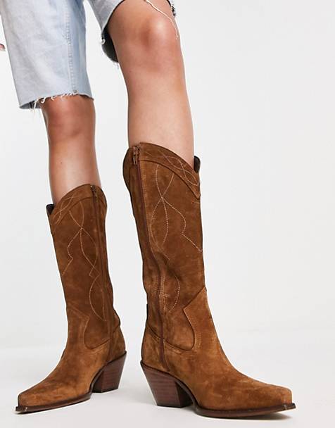 Rally western boots with chain detail in ASOS Damen Schuhe Stiefel Cowboy & Bikerboots 
