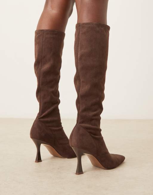 ASOS DESIGN - Caitlin - Bottes hauteur genou en suédine à enfiler avec talon - Chocolat, 3 de 4