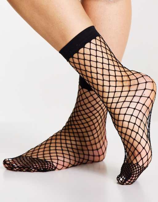 ASOS 2 Pack Oversized Fishnet Socks In Black And Berry