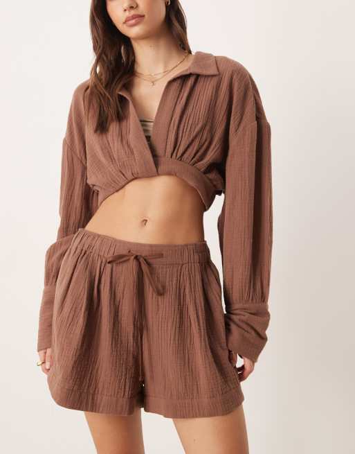 ASOS DESIGN - Callie - Strandshort van kaasdoek met plooirand in mokka, 4 van 5