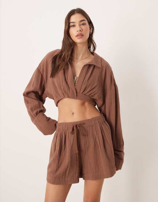 ASOS DESIGN - Callie - Strandshort van kaasdoek met plooirand in mokka, 5 van 5