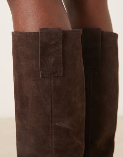 ASOS DESIGN - Camelia - Kniehoge truckerlaarzen van premium suède in chocoladebruin - view 1