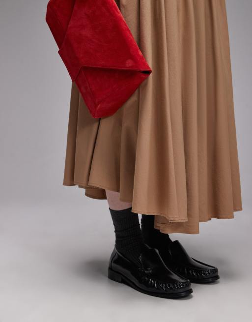 ASOS DESIGN – Camelowa obszerna spódnica midi z obniżoną talią, 2 z 5