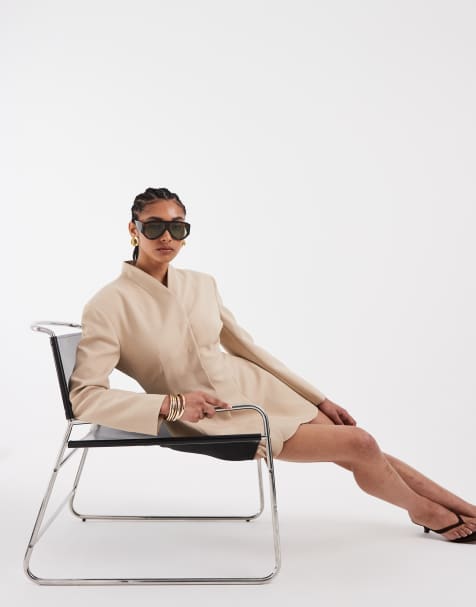 ASOS DESIGN – Camelowa sukienka marynarkowa z kopertowym dekoltem - view 1