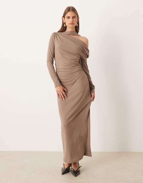 ASOS DESIGN – Camelowa sukienka midi z opadającym ramieniem i wiązaniem przy szyi - view 1