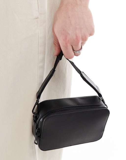 ASOS DESIGN - Camera bag a tracolla in pelle sintetica nera, 4 di 4