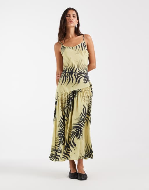 ASOS DESIGN cami maxikjole med asymmetrisk nederdel, 2 af 4