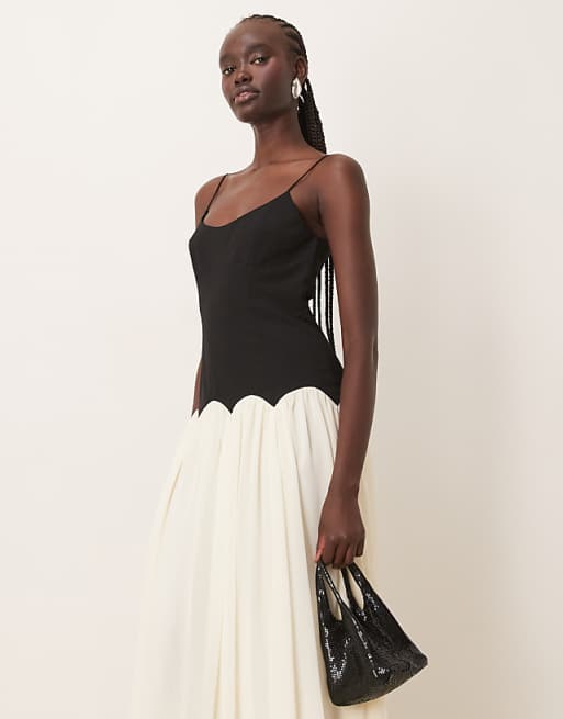 black and white color block dress Black/White Colorblock Asymmetrical L/XL 56 inches M/L White and Black Color Block