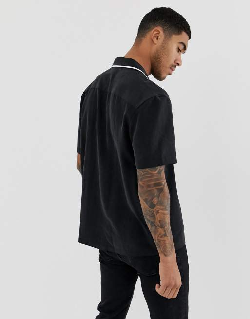 ASOS DESIGN - Camicia a maniche corte comoda in viscosa con profili, 2 di 4
