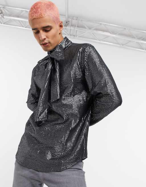 ASOS DESIGN - Camicia a righe metalliche con collo a fiocco oversize