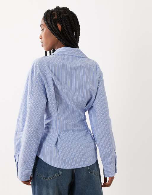 ASOS DESIGN - Camicia avvolgente blu a righe con maniche cocoon, 4 di 4