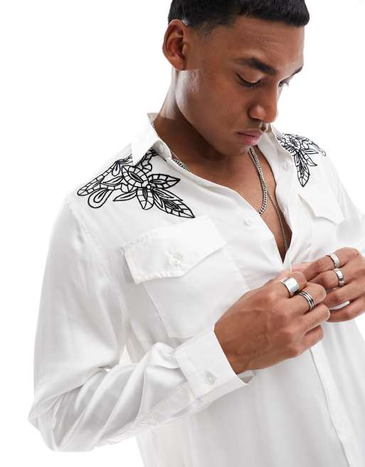 ASOS DESIGN Camicia comoda in raso bianca con dettaglio stile western ASOS