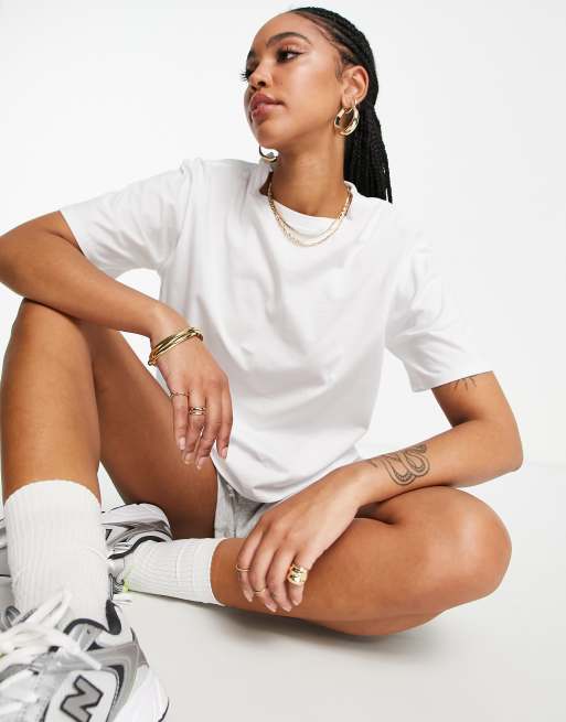 ASOS DESIGN - Camicia comoda squadrata bianca