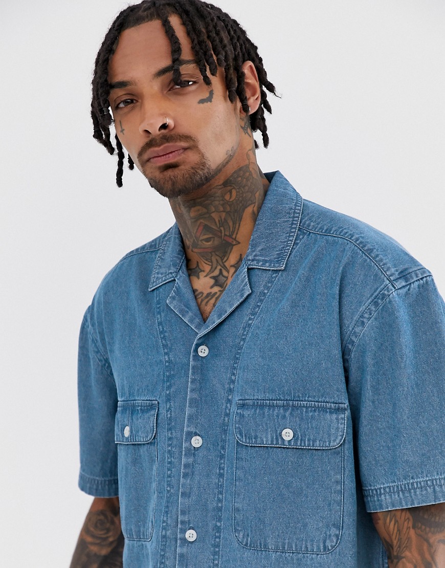 ASOS DESIGN - Camicia di jeans oversize lavaggio medio con due tasche e rever-Blu