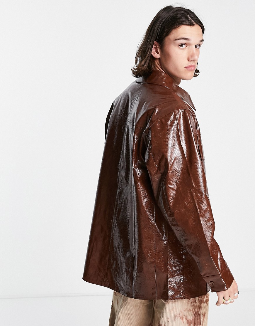 Camicia giacca in pelle sintetica marrone con stampa pitonata in rilievo - ASOS DESIGN Camicia donna  - immagine1