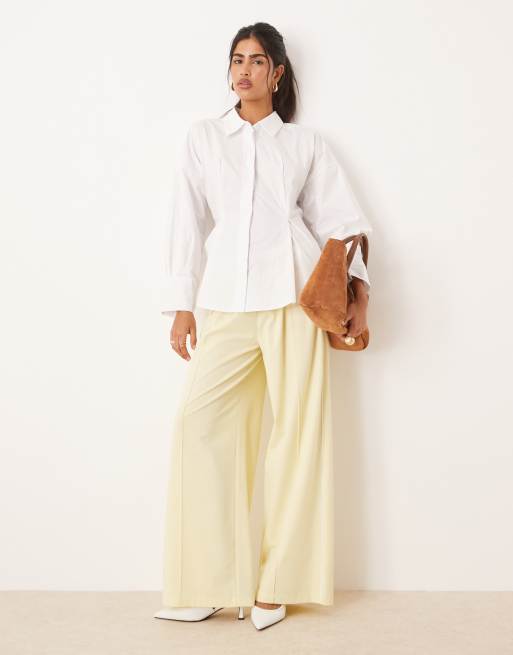 ASOS DESIGN - Camicia in popeline bianca con cinturino con fibbia sul retro, 2 di 4