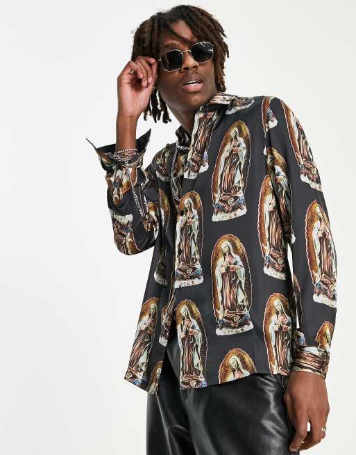 ASOS DESIGN - Camicia in raso con colletto a rever e stampa rinascimentale