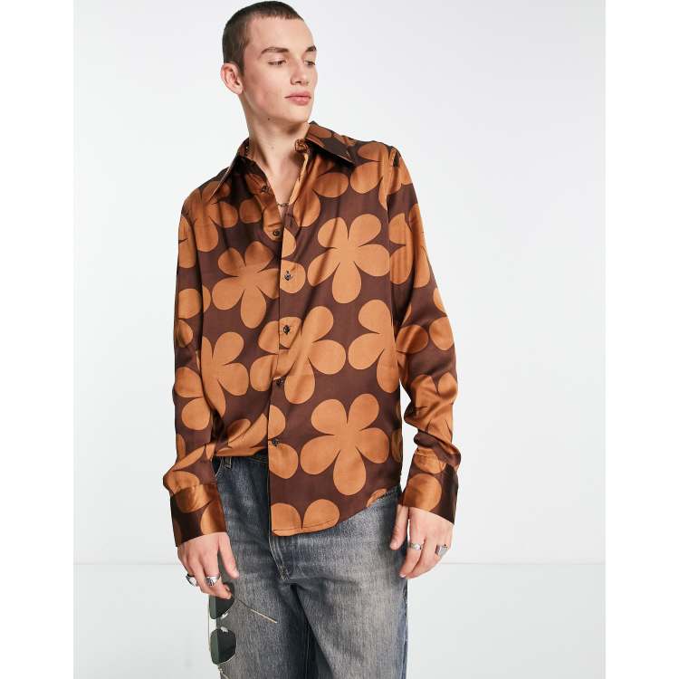 camicia con colletto grande