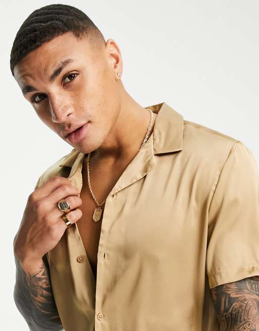 ASOS DESIGN - Camicia in raso regular fit, colore beige