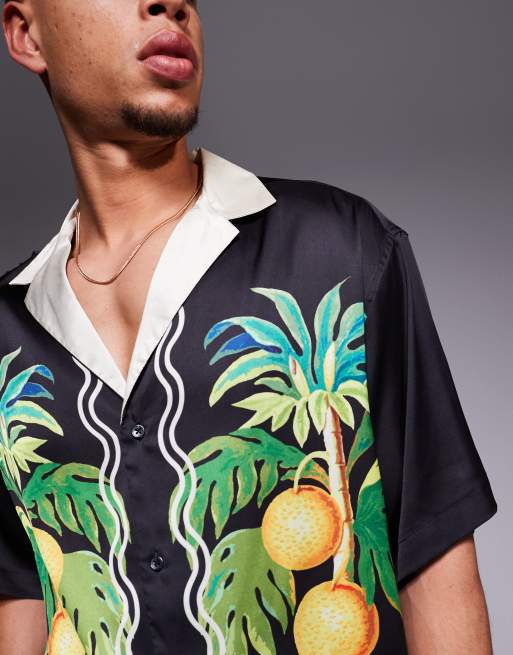 ASOS DESIGN - Camicia nera squadrata oversize con rever profondo e stampa di frutta sui bordi in coordinato, 3 di 4