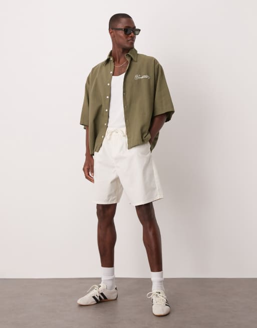 ASOS DESIGN - Camicia oversize a maniche corte kaki effetto lino con ricamo sul petto, 3 di 4