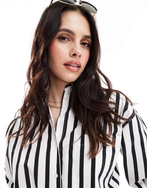Camicia a strisce bianche e nere shop