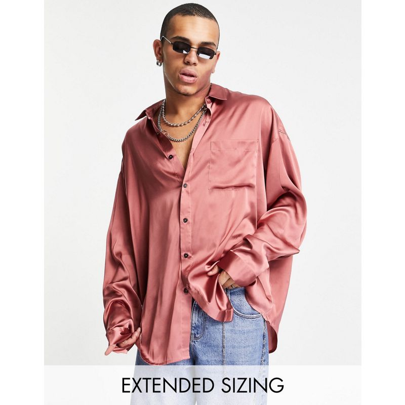 DESIGN - Camicia oversize in raso rosa pallido con fondo allungato sul retro