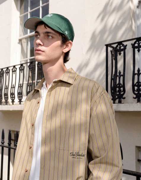 ASOS DESIGN - Camicia oversize marrone con stampa sul petto e sulla schiena - view 1