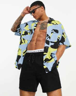 ASOS DESIGN - Camicia oversize squadrata testurizzata con stampa a fiori e rever