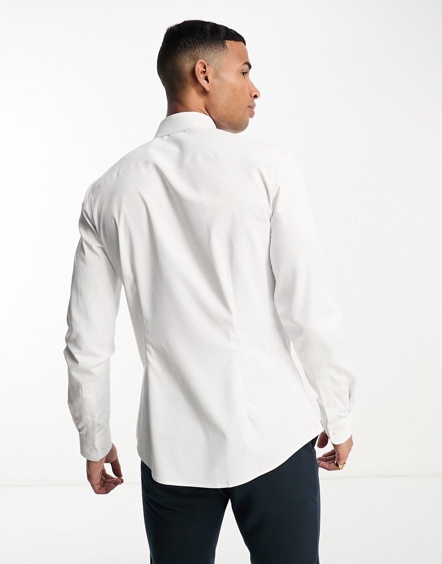 Camicia premium slim in rasatello bianco facile da stirare con barretta sul colletto - ASOS DESIGN Camicia donna  - immagine2